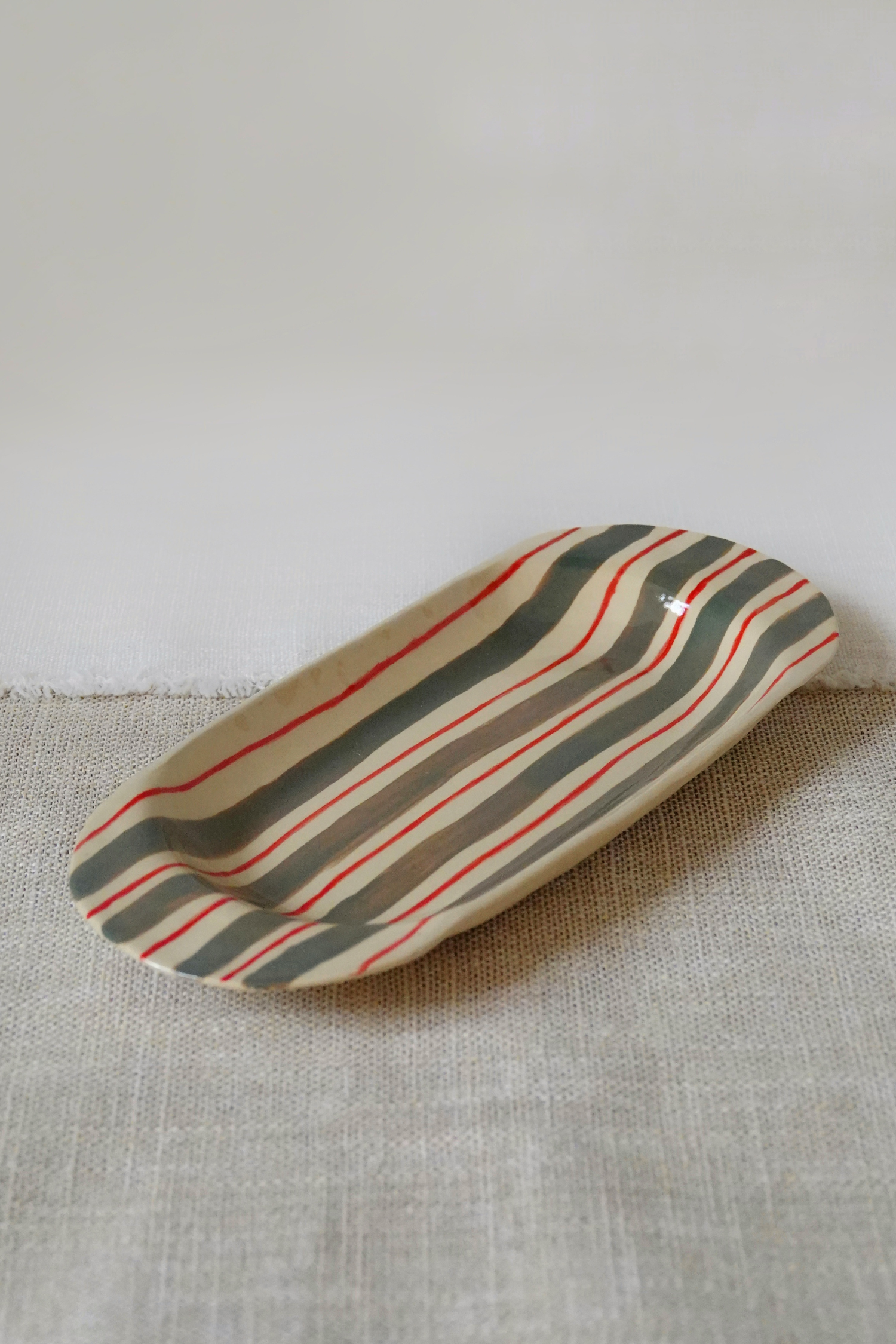 Olive Oval Dish