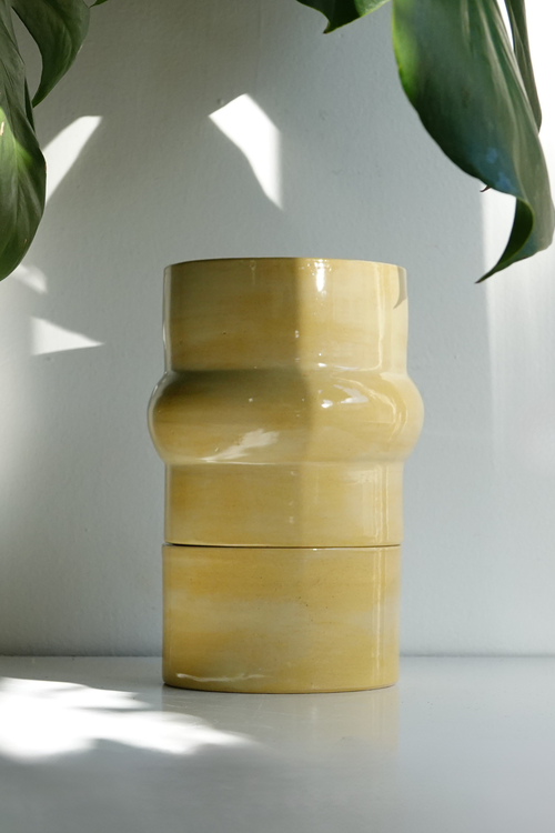Sunny Alma Planter